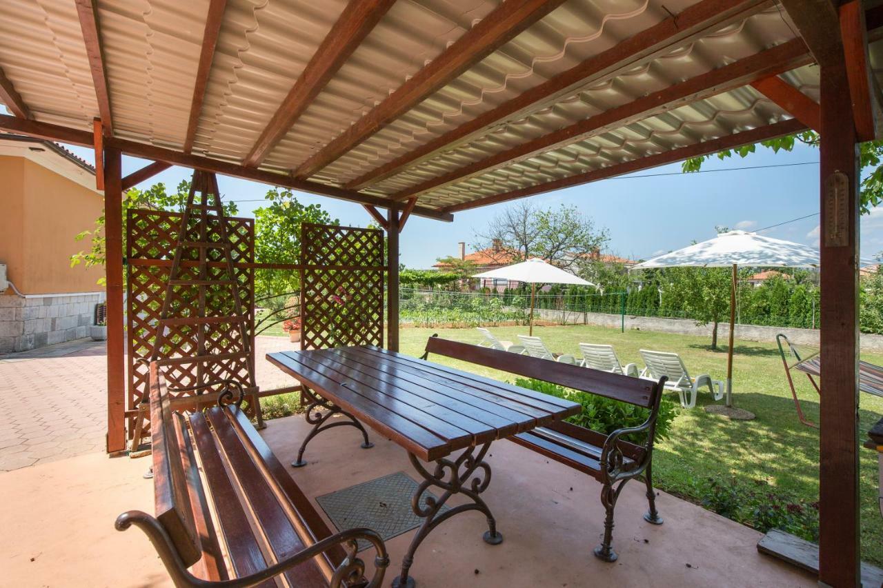 Apartman Branka ลาบิน ภายนอก รูปภาพ